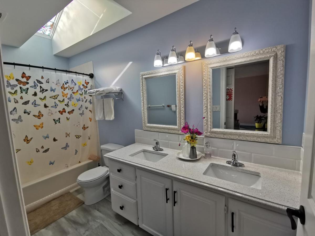 Diana'S Beauty House Διαμέρισμα Σάρλοτ Τάουν Εξωτερικό φωτογραφία
